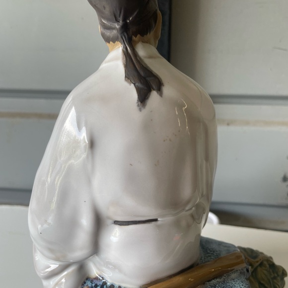 A Chinese Shiwan Pottery Figure - Picture 7 of 9